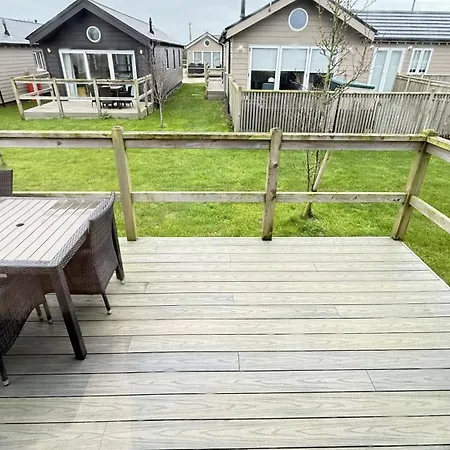 Seaglass Bay - Part Of The The Bay Village With Pool, Gym And Direct Access, Pub, Restaurant, Tennis And Meadows Walks Tatil Evi Filey