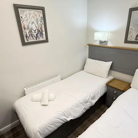 Seaglass Bay - Part Of The The Bay Village With Pool, Gym And Direct Access, Pub, Restaurant, Tennis And Meadows Walks *