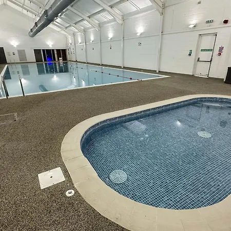 Seaglass Bay - Part Of The The Bay Village With Pool, Gym And Direct Access, Pub, Restaurant, Tennis And Meadows Walks Filey