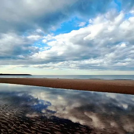 Vakantiehuis Seaglass Bay - Part Of The The Bay Village With Pool, Gym And Direct Access, Pub, Restaurant, Tennis And Meadows Walks Filey