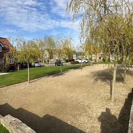 Seaglass Bay - Part Of The The Bay Village With Pool, Gym And Direct Access, Pub, Restaurant, Tennis And Meadows Walks * Filey